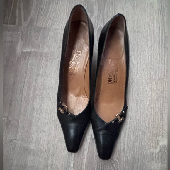 Black Salvatore Ferragamo Heels - Picture 4 of 9
